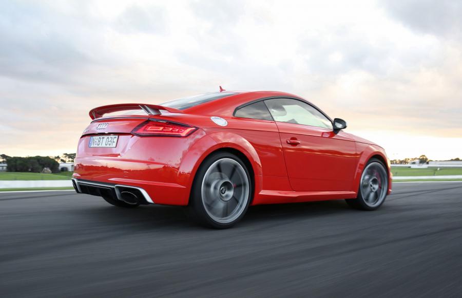  Audi TT RS Coupe (8S) 2017 года  (AU) (фото 36 из 40)